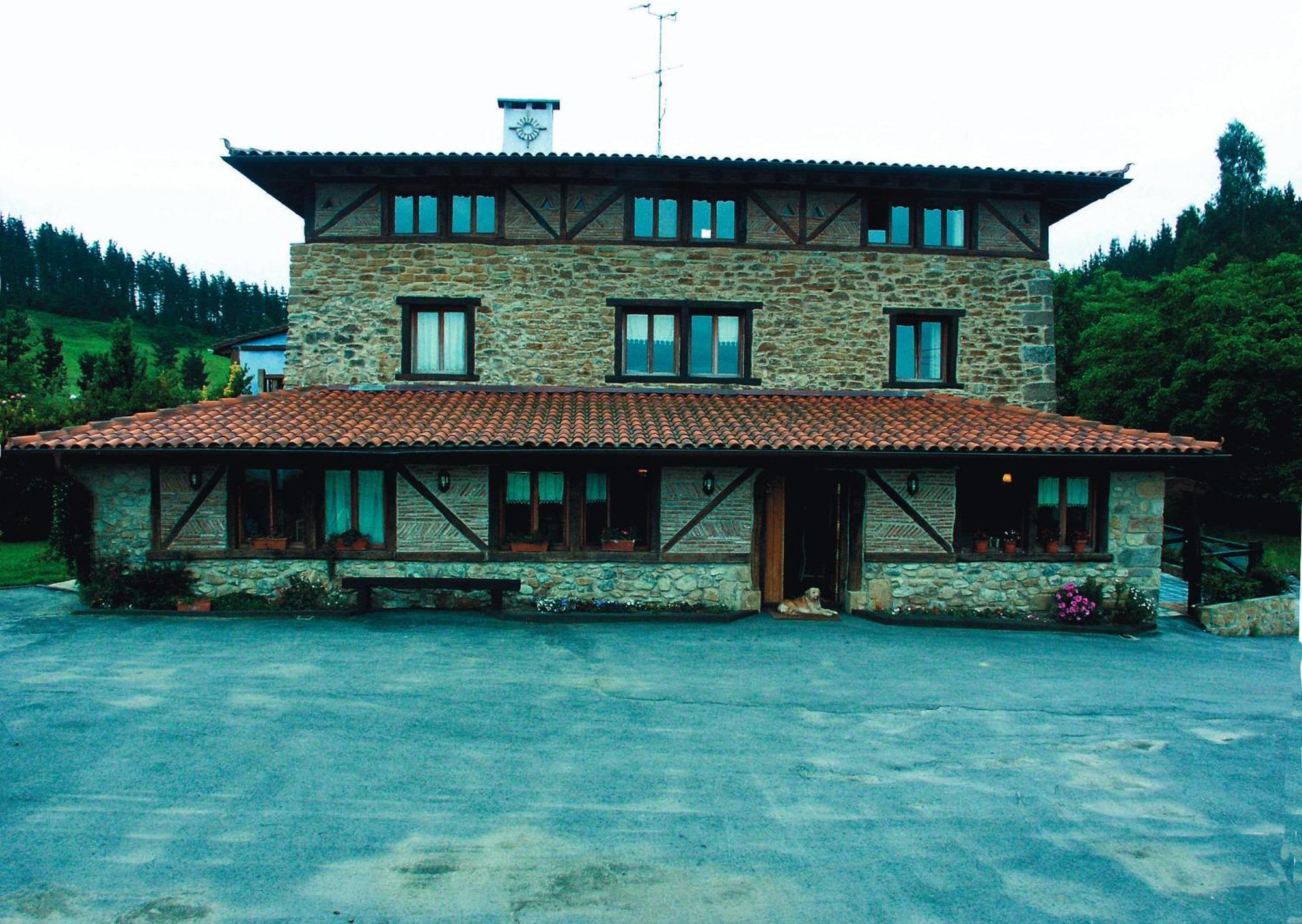 Aristieta Guest House Ajangiz ภายนอก รูปภาพ