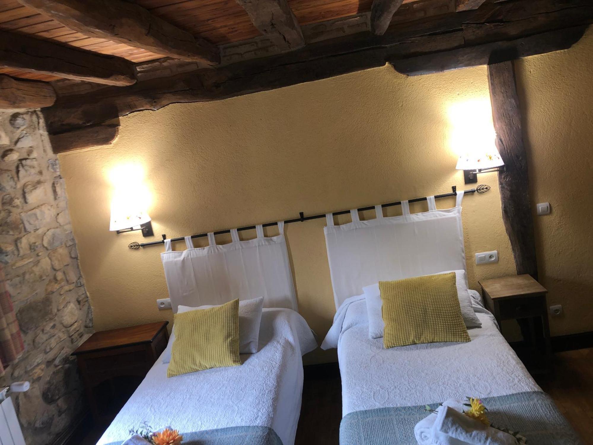 Aristieta Guest House Ajangiz ภายนอก รูปภาพ