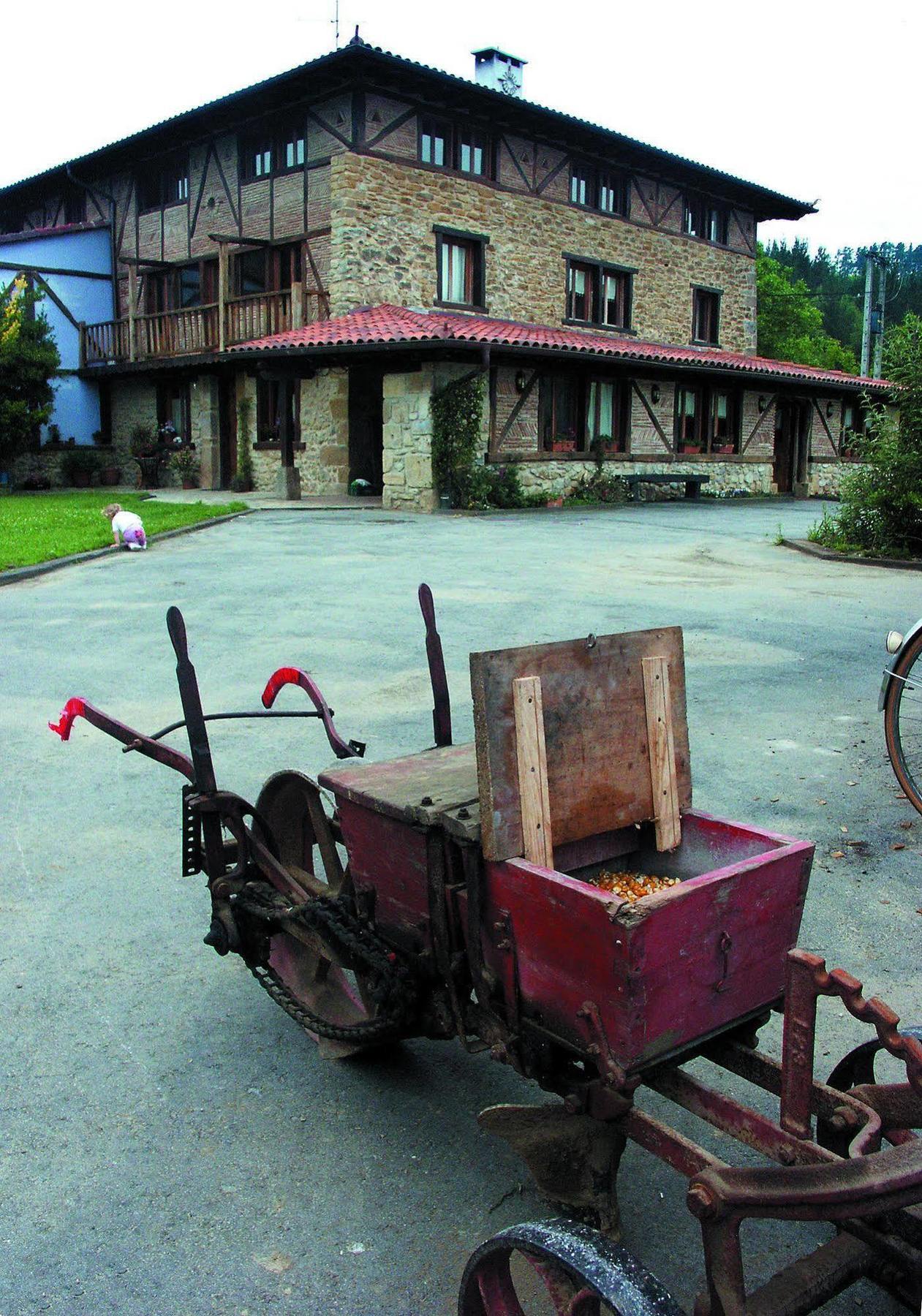 Aristieta Guest House Ajangiz ภายนอก รูปภาพ