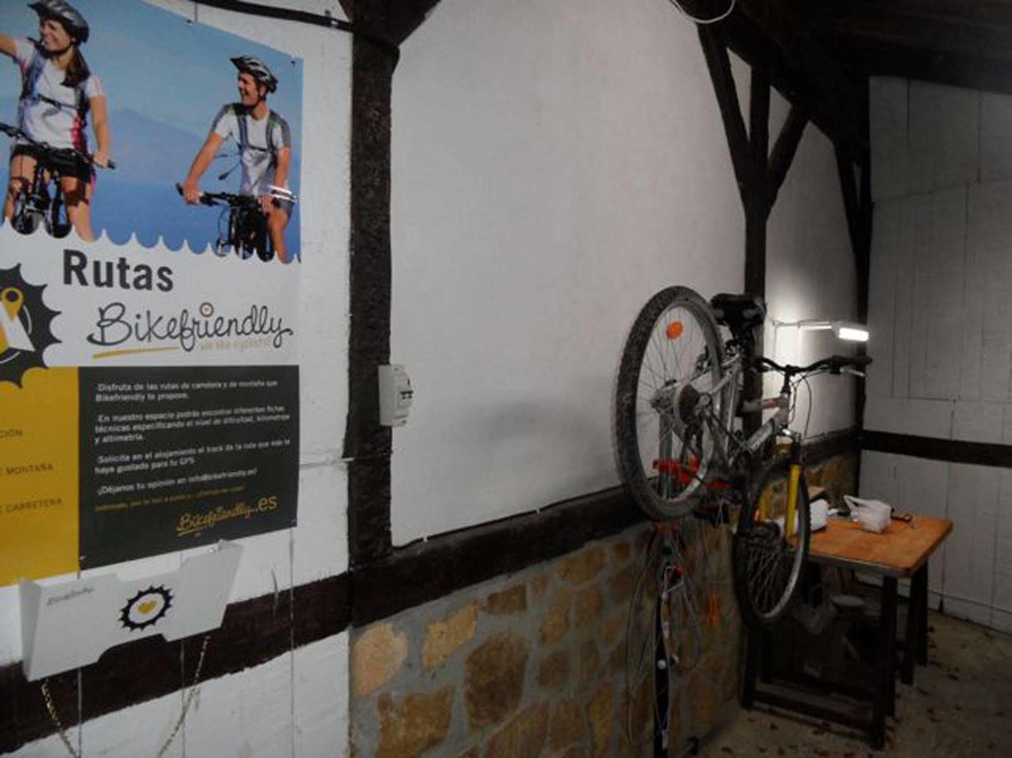 Aristieta Guest House Ajangiz ภายนอก รูปภาพ